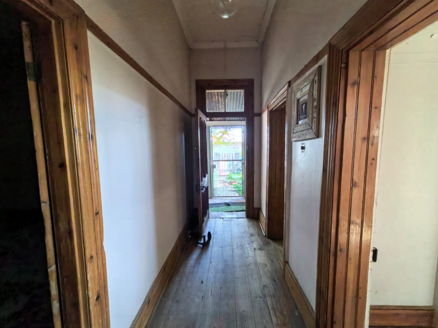 6 Bedroom Property for Sale in Parys Free State
